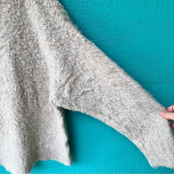 ANTHROPOLOGIE SOFT PULLOVER V-NECK THICK MERINO WOOL SWEATER LARGE NWT - Picture 11 of 15